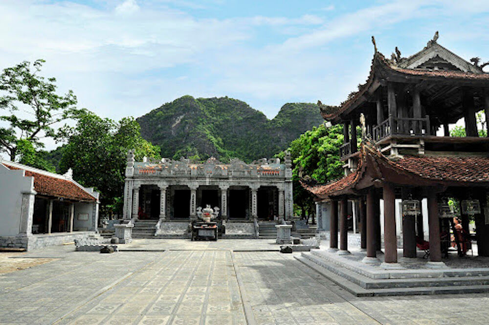 Begin your travel day with Tam Coc’s serene ambiance